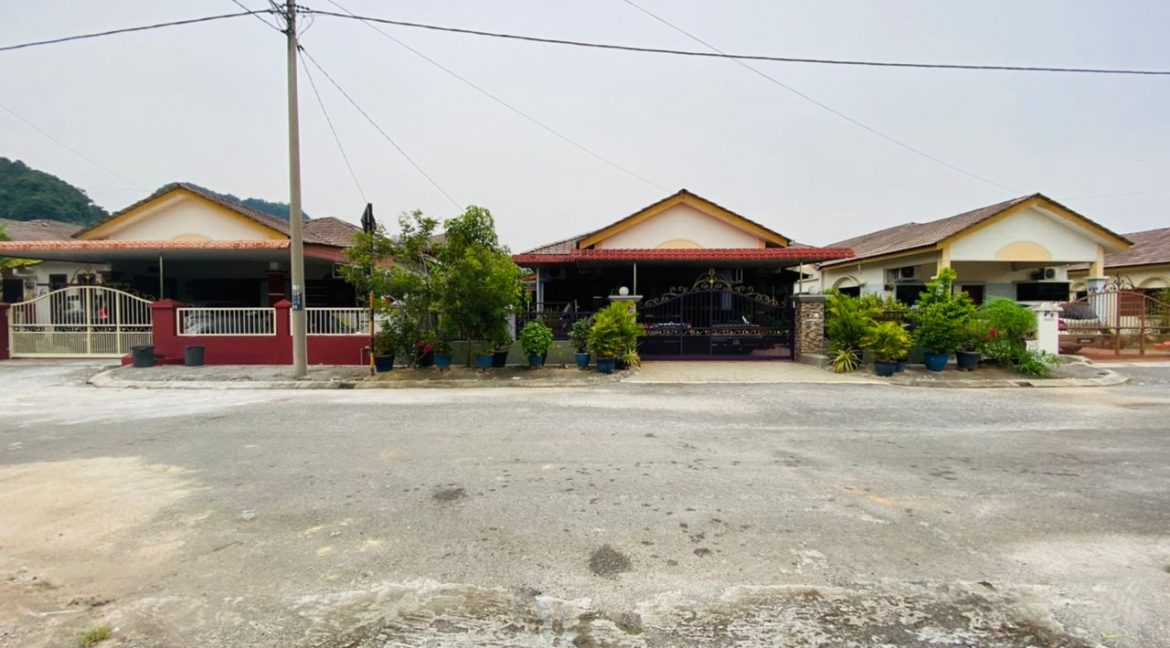 Ejen Hartanah Ipoh-Rumah Banglo Setingkat Di Desa Putra Indah, Villa MDP 2
