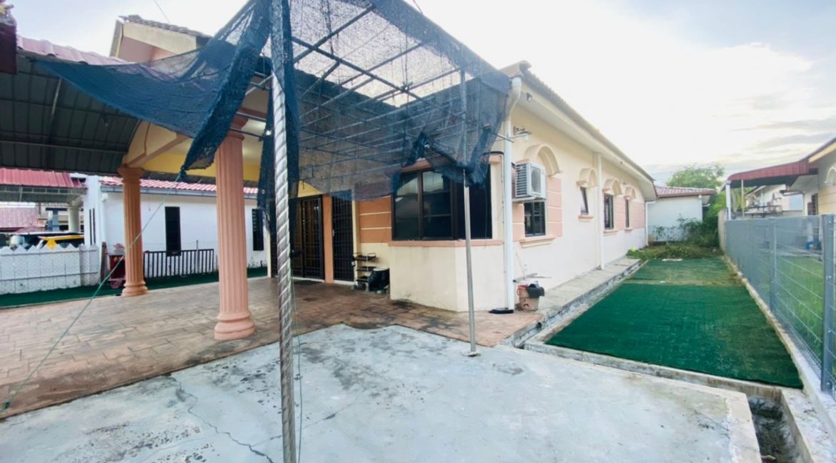 Ejen Hartanah Ipoh-Rumah Banglo Setingkat Di Desa Putra Indah, Villa MDP 9