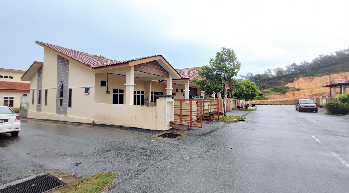 Rumah Teres Setingkat Untuk Dijual Di Taman Universiti Wallagonia Tapah, Tapah Road, Perak 2