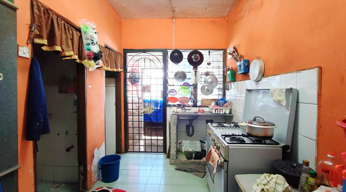 Ejen Hartanah Kamunting-Rumah Teres Setingkat Di Taman Berkat Simpang Taiping-12