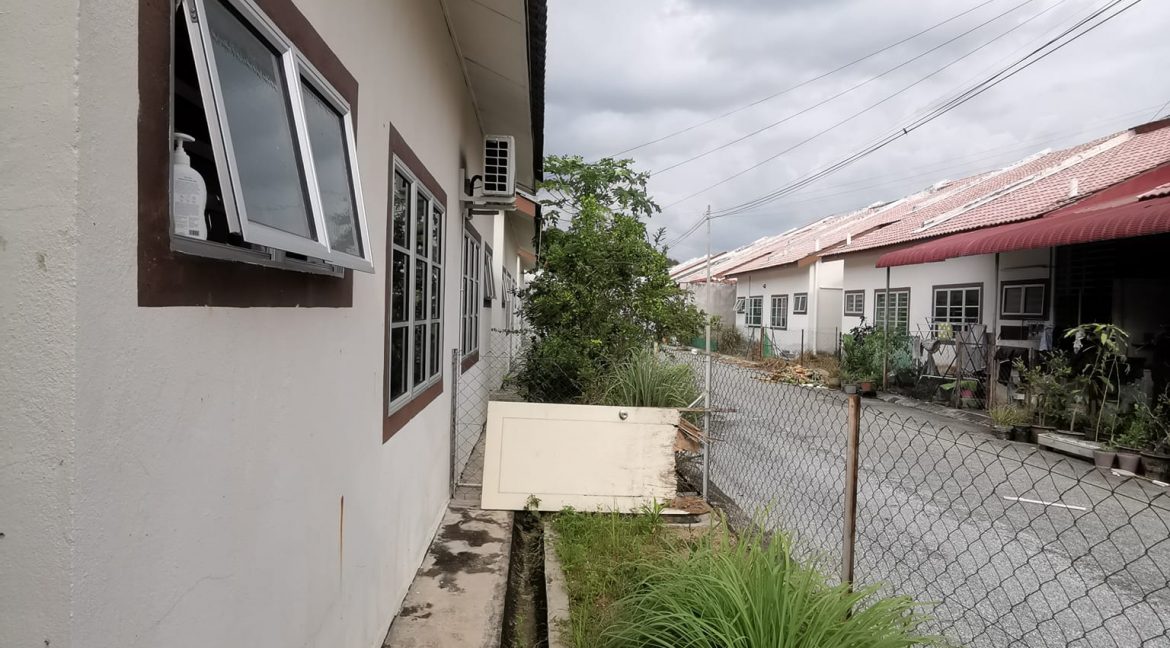 Ejen Hartanah Kuala Kangsar Perak-Rumah Teres Setingkat Untuk Dijual Di Taman Puncak Bougainvillea-7