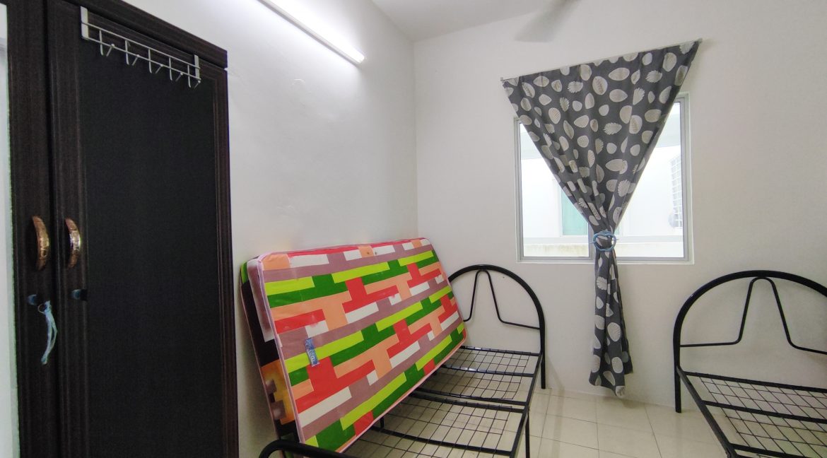 Ejen Hartanah Tronoh-Apartment Taman Universiti Residences Tapah Perak-6