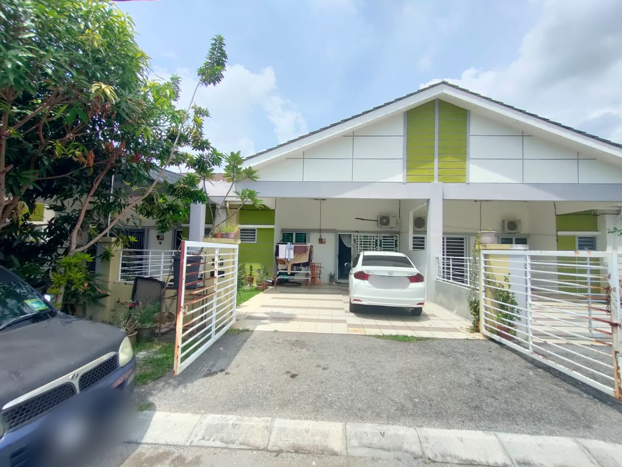 Rumah Teres Setingkat Untuk Dijual Di Bandar Universiti, Seri Iskandar, Perak