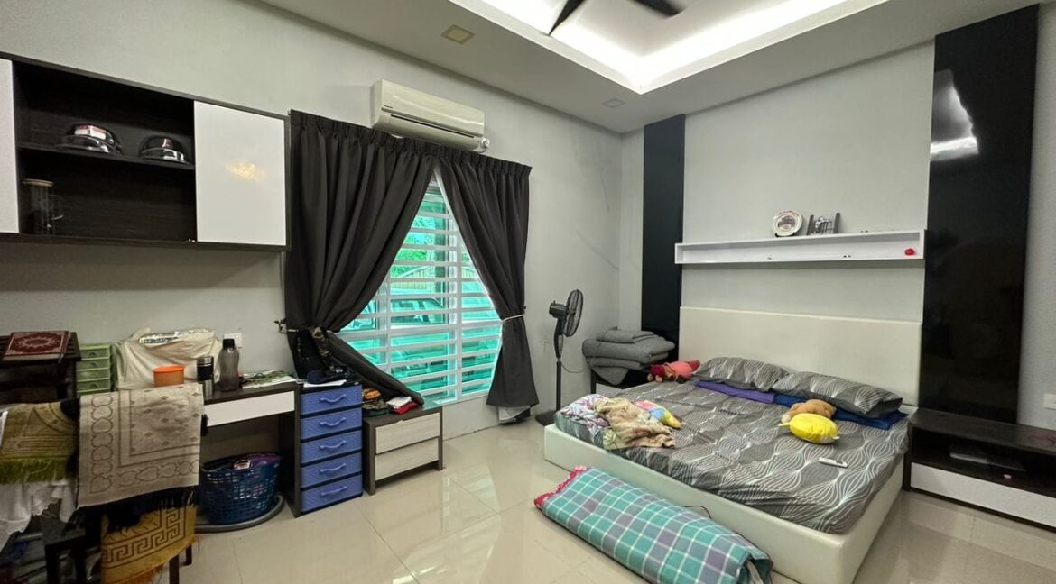 Ejen Hartanah Chemor-Corner Lot Rumah Semi-D Setingkat Untuk Dijual Di Medan Klebang Mewah-10