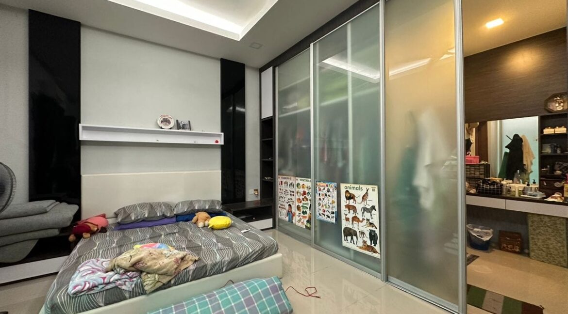 Ejen Hartanah Chemor-Corner Lot Rumah Semi-D Setingkat Untuk Dijual Di Medan Klebang Mewah-11