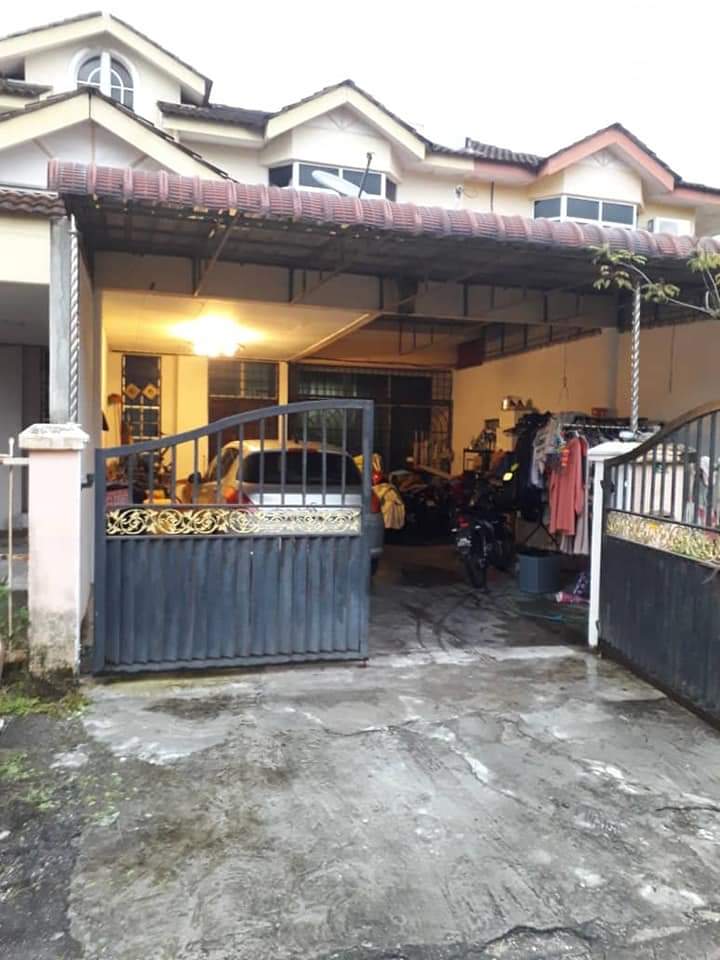 Rumah Teres (2) Tingkat Untuk Dijual Di Medan Klebang Restu, Ipoh,Perak
