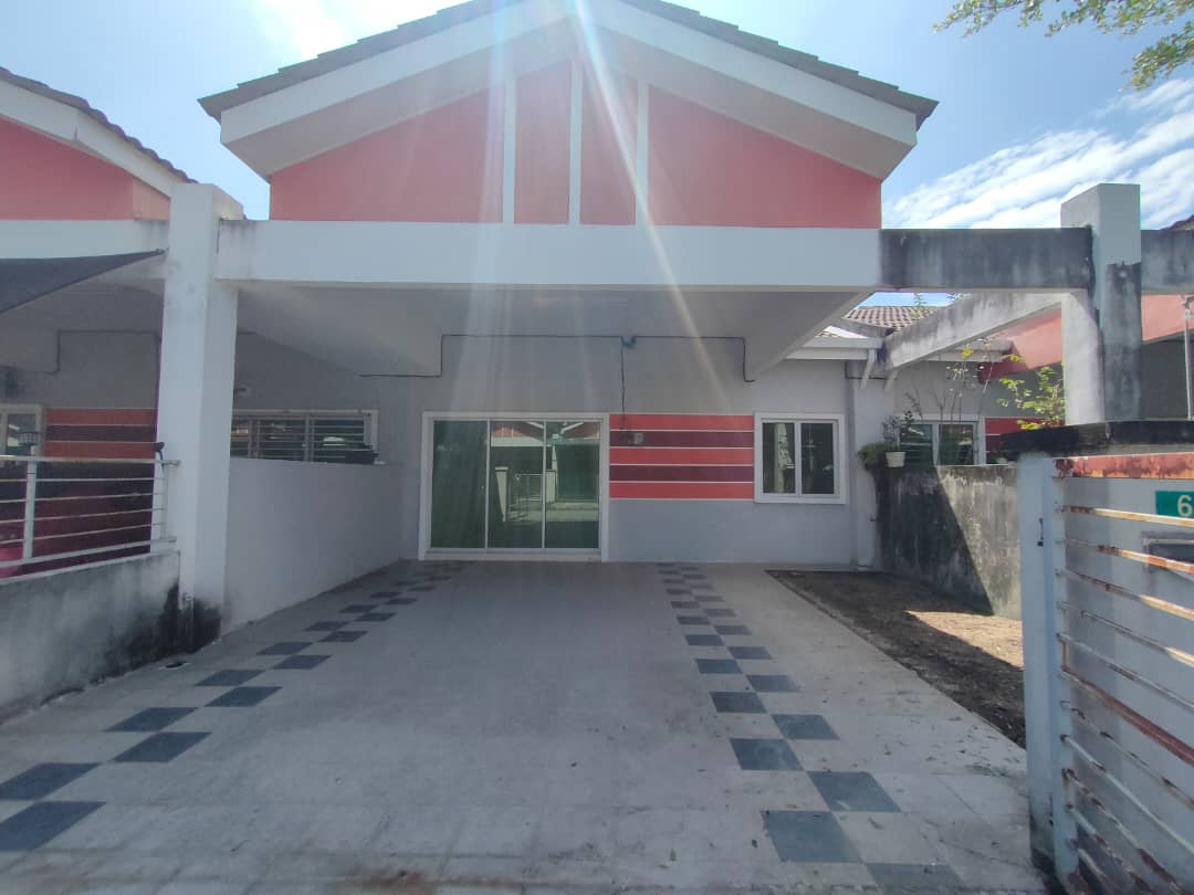 Rumah Teres Setingkat Untuk Dijual Di Lakeville, Bandar Universiti, Seri Iskandar, Perak