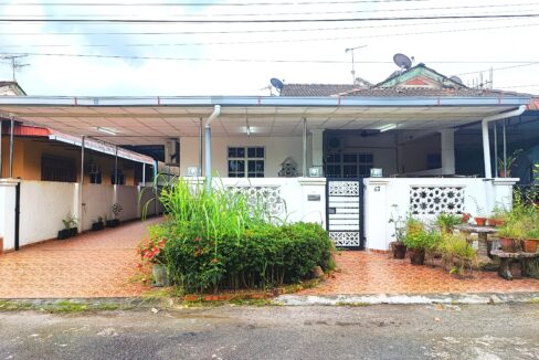 Ejen Hartanah Kamunting Taiping-Rumah Semi D Setingkat Di Taman Desa Jaya 4