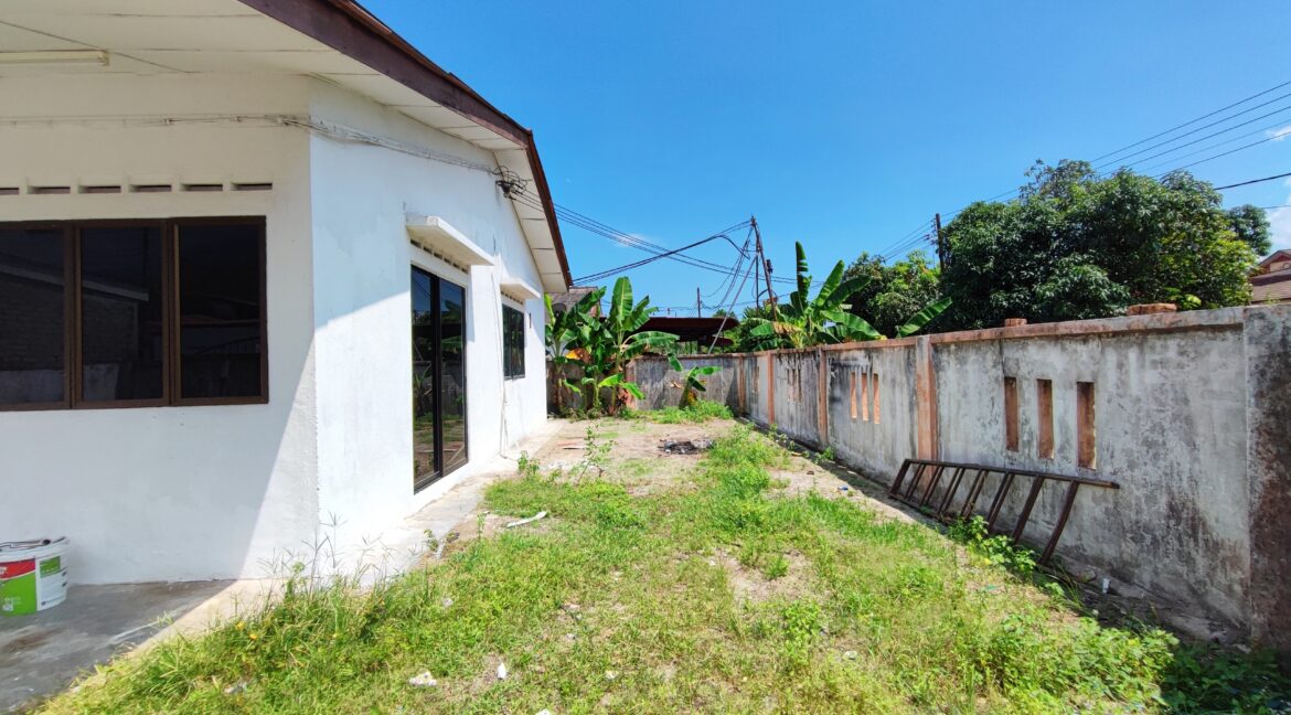Rumah Teres Corner Lot Murah Untuk Dijual Di Taman Desa Jana Bukit Jana Kamunting Taiping (9)