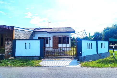 Rumah Teres Corner Lot murah untuk dijual di Taman Desa Jana Kamunting Taiping