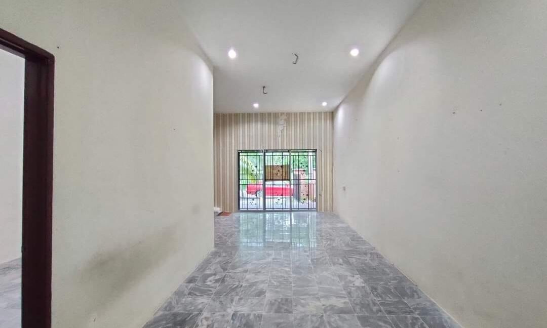 Rumah Teres Setingkat Menarik untuk Dijual di Medan Pengkalan Mutiara, Ipoh 4