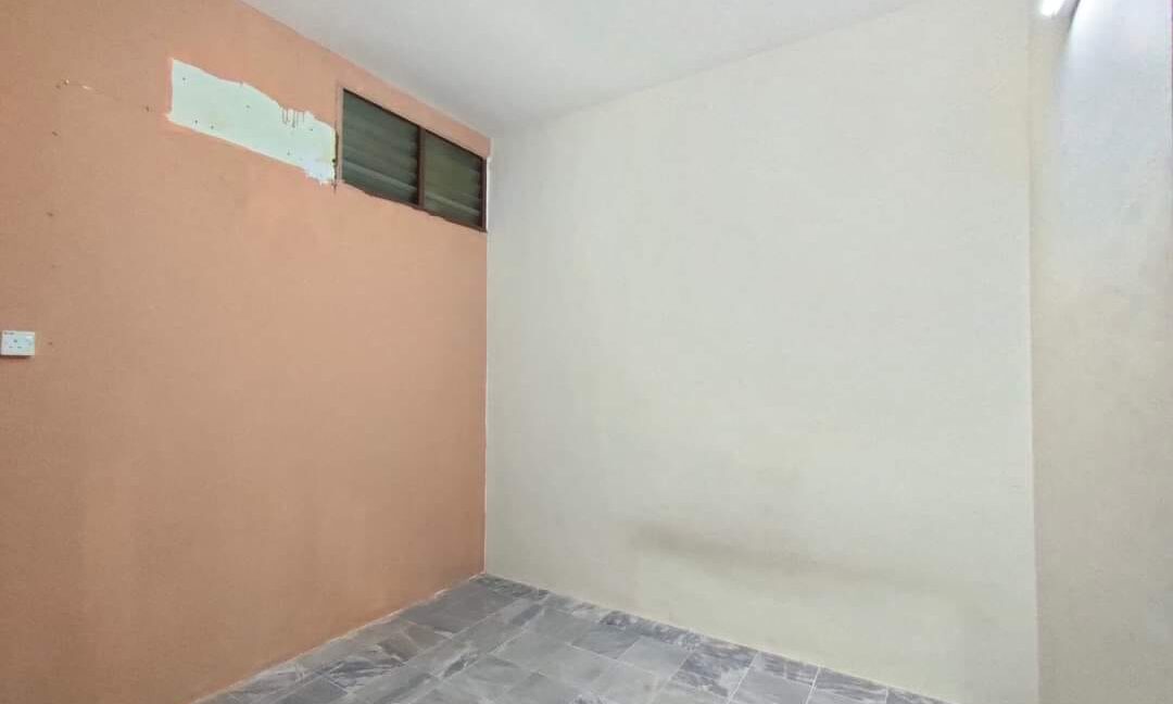 Rumah Teres Setingkat Menarik untuk Dijual di Medan Pengkalan Mutiara, Ipoh 8
