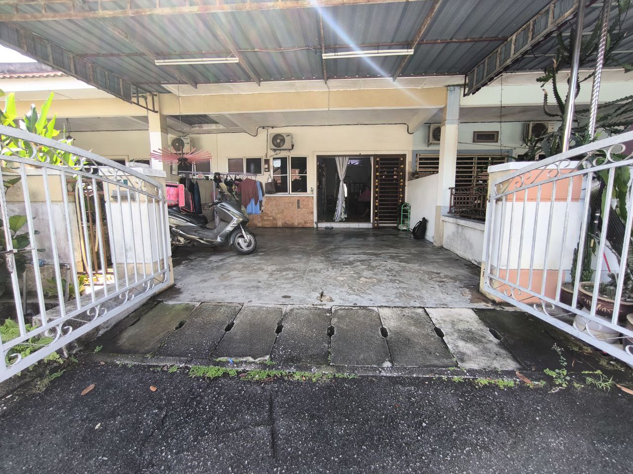 Rumah Teres Setingkat Untuk Dijual di Taman Metro Pengkalan, Batu Gajah