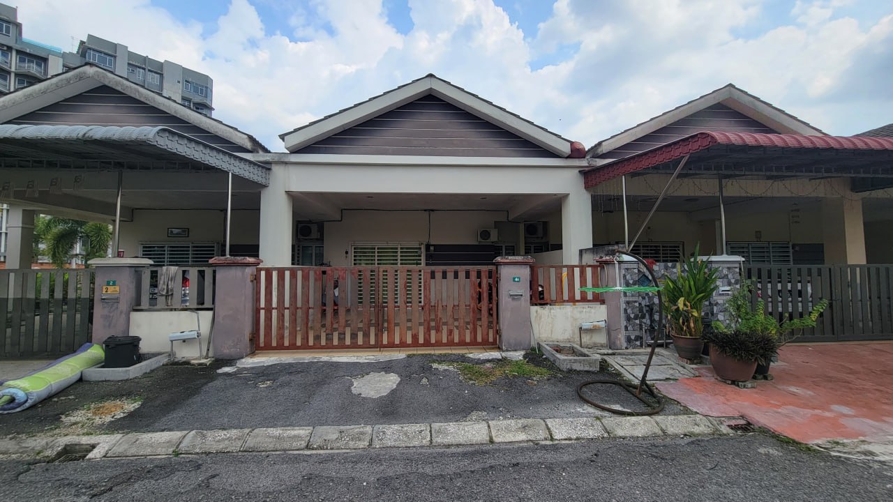 Rumah DEPAN PADANG Klebang Ipoh Untuk Dijual
