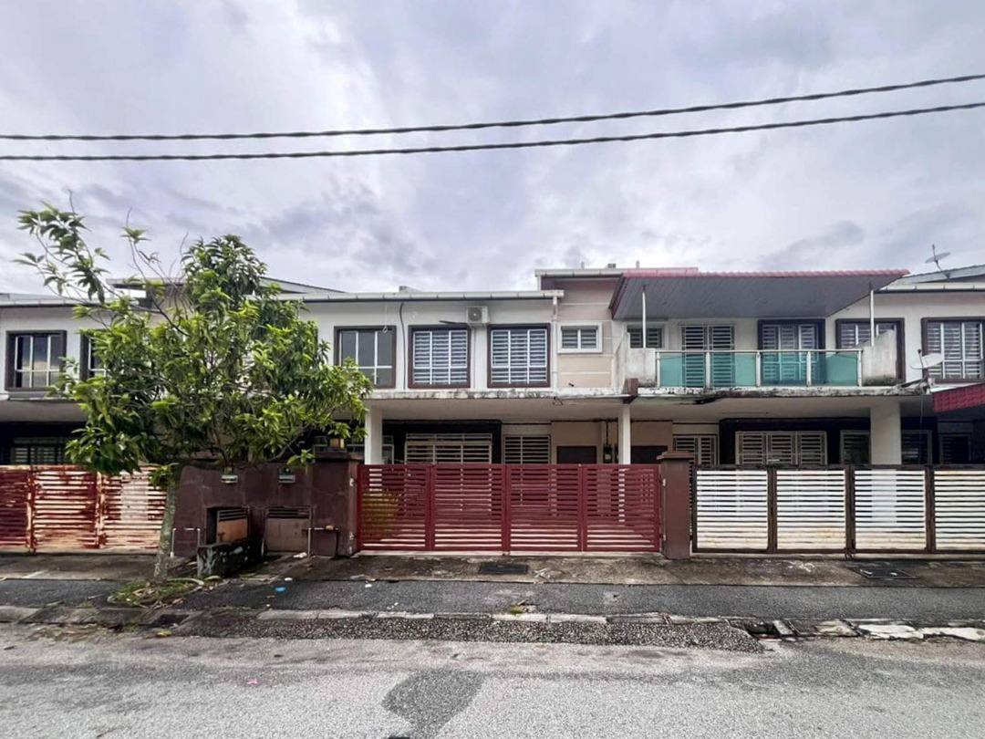 Rumah Teres Dua Tingkat Untuk Dijual Di Meru Perdana 2, Ipoh